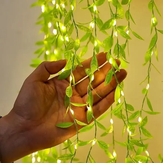 Leaf Curtain Light